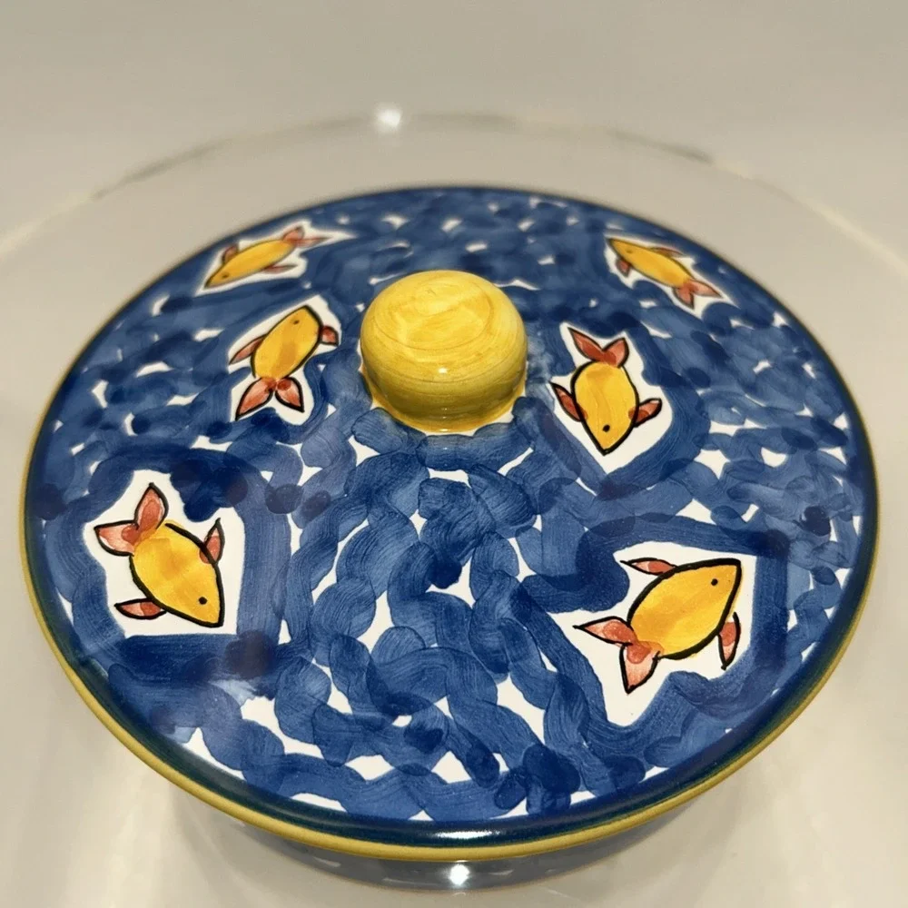Rare Vintage Donacer Portugal Hand painted Swimming Fish Covered Dish  #456
